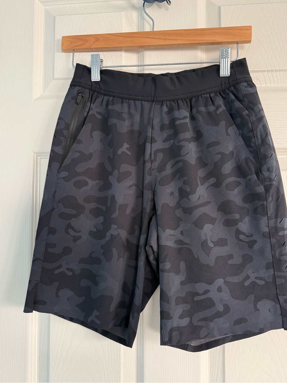 Ten Thousand Interval Shorts Camo Lined 9” Extra Small XS NEW